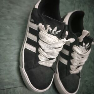 Adidas Campus Size 5 Boys or 6 Women - Lightly Worn